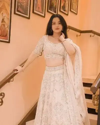 Escort Mandapeta